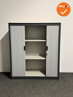 Aspa - Roldeurkast - 137x120x47 cm - Antraciet/Lichtgrijs - Refurbished