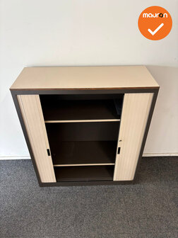 Blerick - Roldeurkast - 137x120x47 cm - Antraciet met beige deuren 