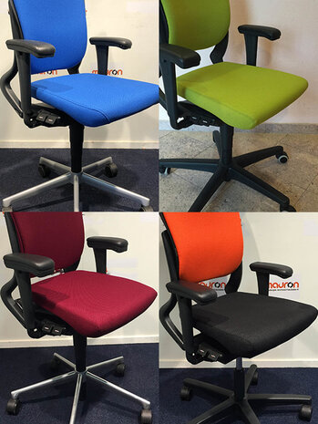 Het herstofferen van de zitting van een Ahrend 230 bureaustoel - 14 kleuren
