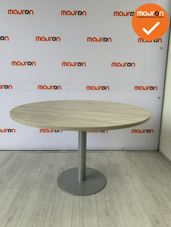 Ahrend vergadertafel - rond - 120 cm - Trompetvoet zilvergrijs - Oak Light bovenblad