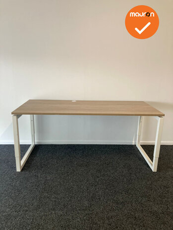 Ahrend handmatig verstelbaar bureau - nieuw blad naar keuze - afmetingen naar keuze - wit onderstel