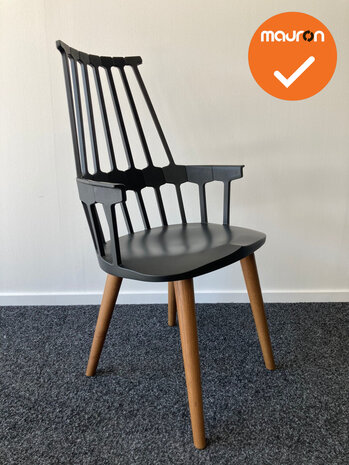 Kartell Comback - Designstoel - Zwart - met eikenkleurig onderstel