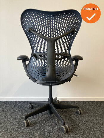 Herman Miller - Mirra 2 - Triflex - Graphite zitting - Blauw Rugleuning