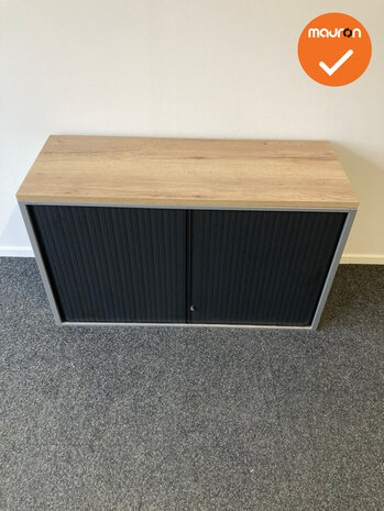 Roldeurkast - Ahrend - 74x120x45cm - Zilvergrijs met zwarte roldeuren - Topblad naar keuze