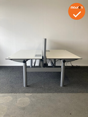 Ahrend 500 - duo electrisch verstelbaar bureau - Zit/Sta - 160x80cm - zilvergrijs onderstel - Wit trespa blad - inclusief akoes