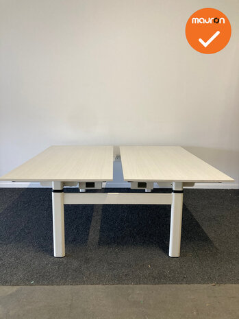 Drentea - Duo elektrisch verstelbaar bureau - 160x80cm - wit onderstel - licht eiken blad