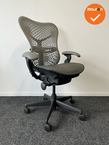 Herman Miller - Mirra 1 - Graphite 