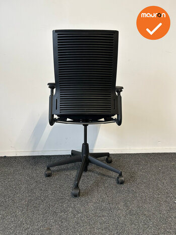 Ahrend 2020 bureaustoel  - refurbished - nieuwe stoffering - zonder lendesteun - hoge rug - zwart voetkruis