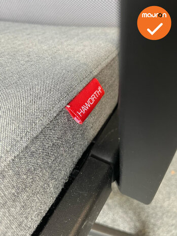 Haworth Comforto 59 - Grijs netweave en grijze zitting - Zwart voetkruis
