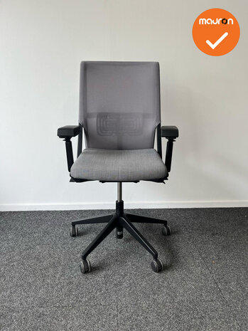 Haworth Comforto 59 - Grijs netweave en grijze zitting - Zwart voetkruisHaworth Comforto 59 - Grijs netweave en grijze zitting 