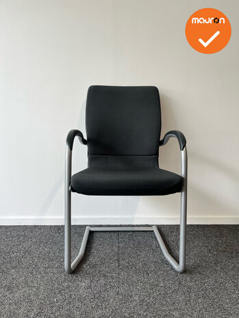 Ahrend 230 vergaderstoel - Zilvergrijs frame - Antracietgrijze stoffering