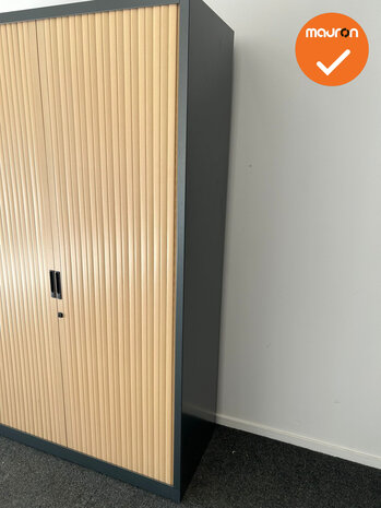 Roldeurkast - Basic - 195x120x45cm - Zwart met beuken roldeuren