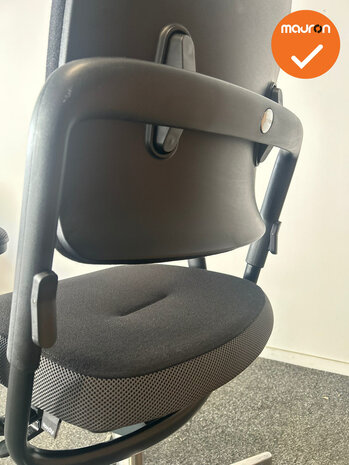 Grahl Xenium Classic bureaustoel - Classic  - refurbished - Zwarte stoffering met grijze zijkant zitting - chroom voetkruis - z