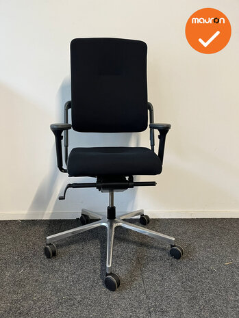 Grahl Xenium Classic bureaustoel - Nowystyl - Classic  - refurbished - Zwarte stoffering met grijze zijkant zitting - chroom vo