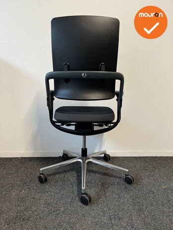 Grahl Xenium Classic bureaustoel - Nowystyl - Classic  - refurbished - Zwarte stoffering met grijze zijkant zitting - chroom vo