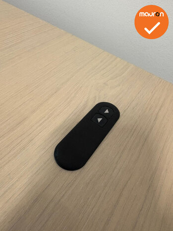 Vepa Presto Duo bureau - 140x80 - inclusief kabeldoorvoer en ingebouwd stekkerblok