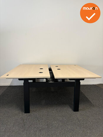 Vepa Presto Duo bureau - 140x80 - inclusief kabeldoorvoer en ingebouwd stekkerblok