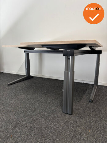 Ahrend Essa hoekbureau - Handmatig verstelbaar - 160x120cm - Bladkleur naar keuze - Antraciet onderstel 
