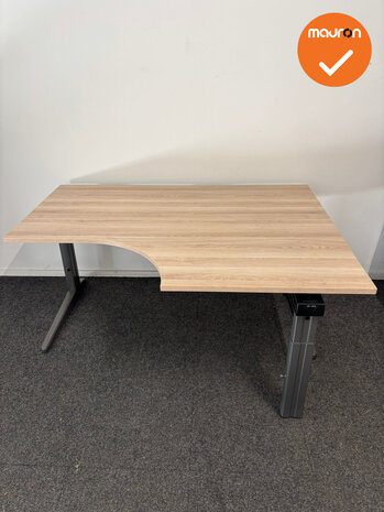 Ahrend Essa hoekbureau - Handmatig verstelbaar - 160x120cm - Bladkleur naar keuze - Antraciet onderstel 