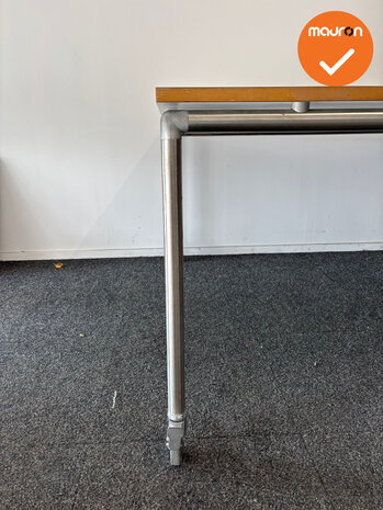 Ahrend - Move-it - verrijdbare vergadertafel 150x150 - bladkleur naar keuze