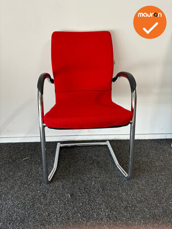 Ahrend 230 vergaderstoel - Zilvergrijs frame - Rode stoffering met gestoffeerde rug
