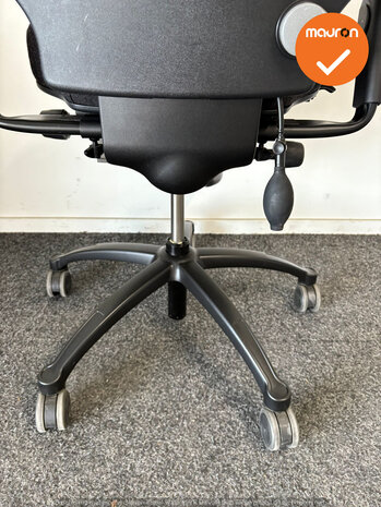 RH Logic Elite 400 - Bestaand antracietgrijze stoffering  - Met hoofdsteun - Inclusief lendepomp - zwart voetkruis