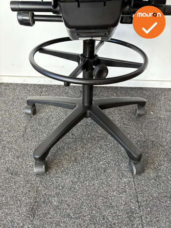 RH Logic 300 - Baliestoel - Antracietgrijze stoffering - Zwart voetkruis