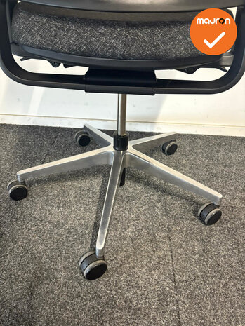 Gispen Zinn  - 4D Armleggers - Antracietgrijze stoffering - Chroom voetkruis