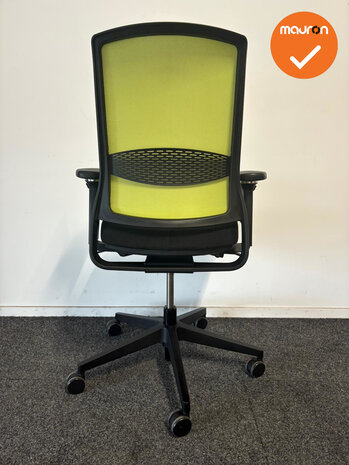 Gispen Zinn - 4D Armleggers - Zwart gestoffeerde zitting met groen netweave - zwart voetkruis