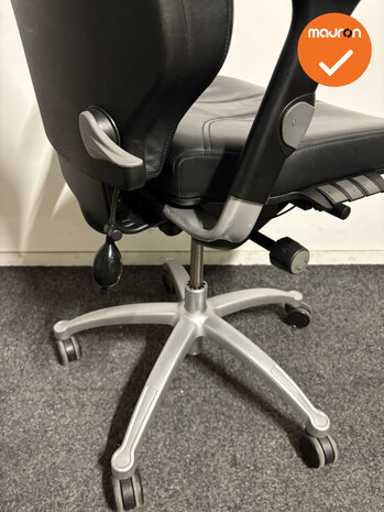 RH Logic 400 XL  - Met bestaande zwart leren bekleding - Grijs voetkruis