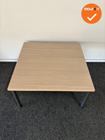Bijzettafel - Antraciet onderstel - 80x80cm - Grijs eiken blad of kleur naar keuze