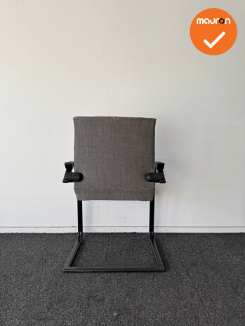 Vergaderstoel Ahrend A350 - Grijs gem&ecirc;leerde stoffering - Zwart frame