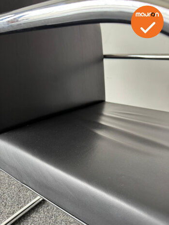 Fasem BRNO vergaderstoel - Zwart leren bekleding - chrome slede onderstel