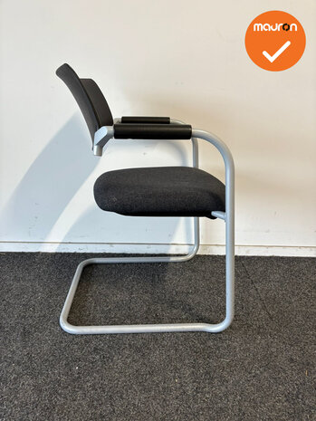 Dauphin vergaderstoel - Antraciet gem&ecirc;leerde zitting - grijs slede onderstel