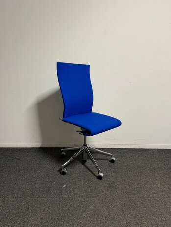 Ahrend - 350 - Vergaderstoel - Blauw gestoffeerd 