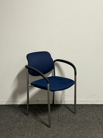 Piqueras Y Crespo - Vergaderstoel - Blauw gestoffeerd - chroom frame