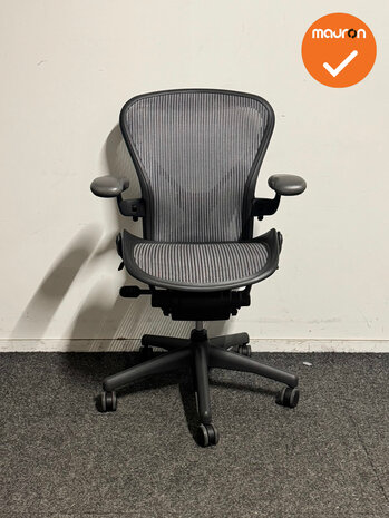 Herman Miller - Aeron - B - Grijze Mesh stoffering - zwart voetkruis 