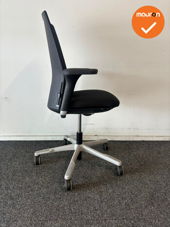 HAG bureaustoel Futu 1200S - Zwarte stoffering - 3D Armleggers