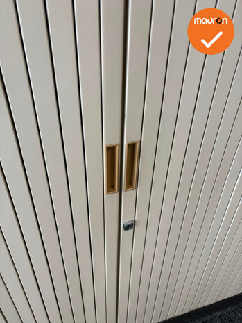 Aspa - Roldeurkast - 137x120x47 cm - Antraciet met beige deuren - metalen deuren