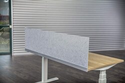 Akoestisch voorzetscherm - 9 mm dik - 60-240cm lang - 40cm hoog - 18 kleuren