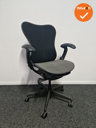 Herman Miller - Mirra 1 - Graphite - Netweave rug