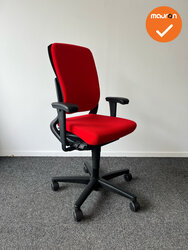 Ahrend 230 - Hoge rug  - Rode stoffering - Zwart voetkruis