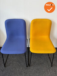 set van Lensvelt vergaderstoel - geel en blauw gestoffeerd - 2 stuks