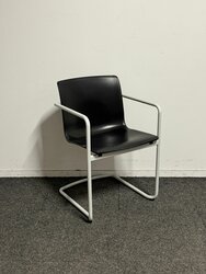 Gispen - Nomi - Vergaderstoel