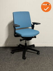 Interstuhl MOVYis3 - Bureaustoel - Lichtblauw/Zwart - Refurbished