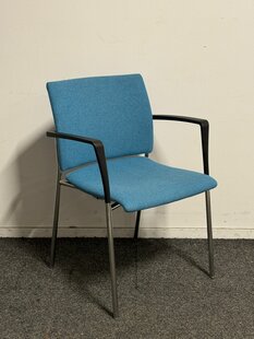 Casala Feniks - Lichtblauw - Met armleuning - 4 poots