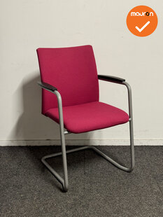Comforto 5588 vergaderstoel - bestaand roze stoffering - grijs slede onderstel
