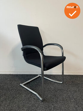 Ahrend 230 - Chroom frame - Nieuwe stoffering - 14 kleuren - Kunstof achterkant