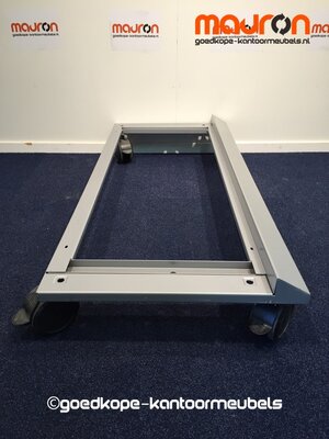 Onderstel met wielen voor Ahrend 120cm brede roldeurkast - Grijs