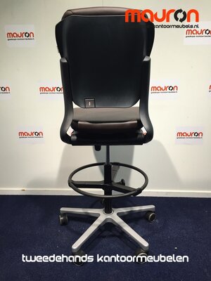 Ahrend 230 - baliestoel - extra hoog - Bruin leer - NIEUW